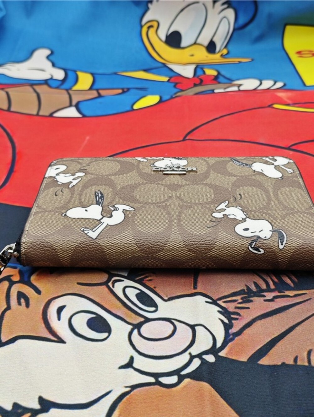 Coach Zip Around Wallet with Snoopy Print - Brown/White - Picture 9 of 11